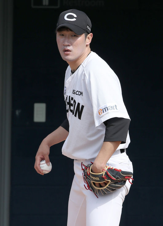 [사진] SSG '잠수함' 투수 박종훈. /SSG 제공