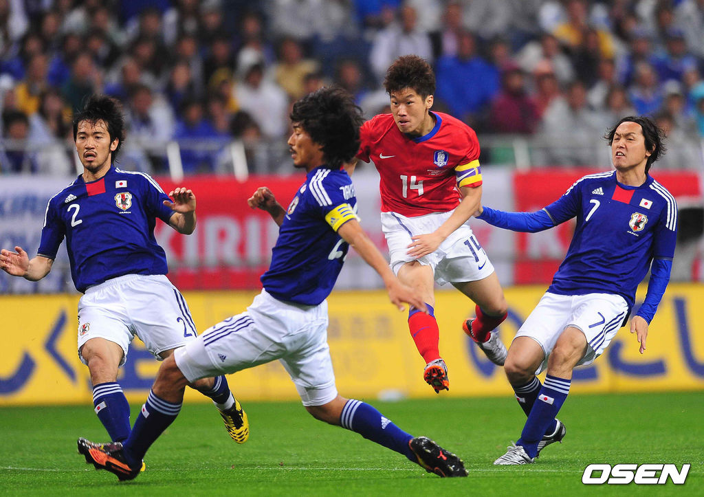 대한민국 박지성이 2010년 5월 24일 일본 사이타마 스타디움에서 열린 일본과 평가전에서 선제골을 성공시키고 있다. /spjj@osen.co.kr