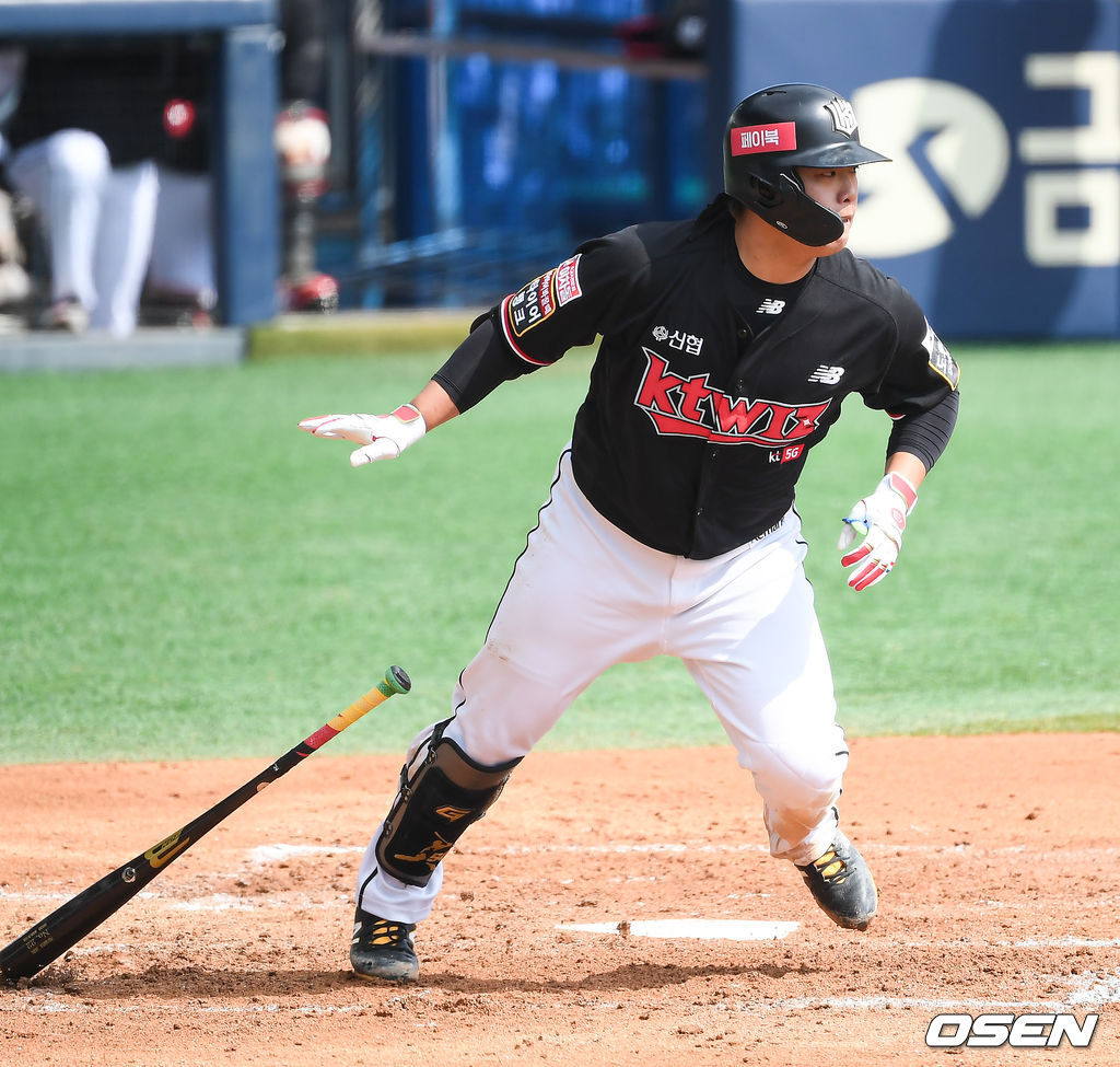 KT 선발타자 강백호가 안타를 날리고 있다. / soul1014@osen.co.kr