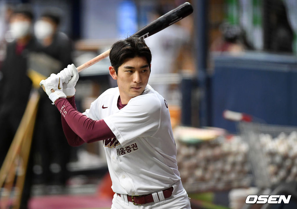 키움 이정후가 훈련을 하고 있다. /cej@osen.co.kr