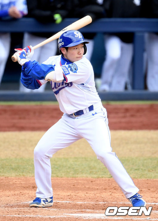 삼성이 6일 대구삼성라이온즈파크에서 열린 KT와의 연습경기에서 8-3 쾌승을 거뒀다. 6회말 1사 1루 삼성 김지찬이 우타석에서 타격을 준비하고 있다. /cej@osen.co.kr