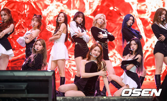 우주소녀가 멋진 무대를 펼치고 있다. / soul1014@osen.co.kr