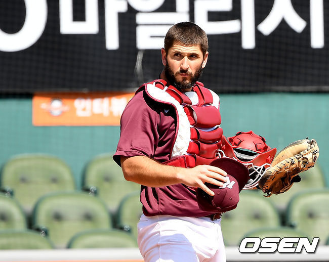 30일 대전 한화생명이글스파크에서 한화 이글스와 키움 히어로즈의 시범경기가 열렸다.  키움 프레이타스가 포수로 선발 출장을 하고 있다. /youngrae@osen.co.kr