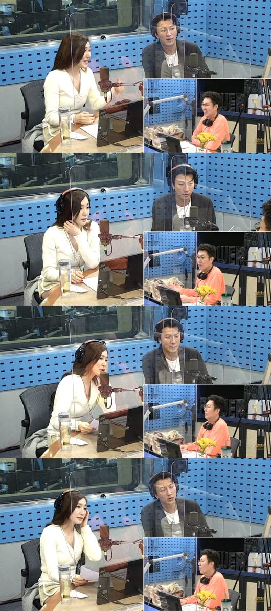 보이는 라디오 화면