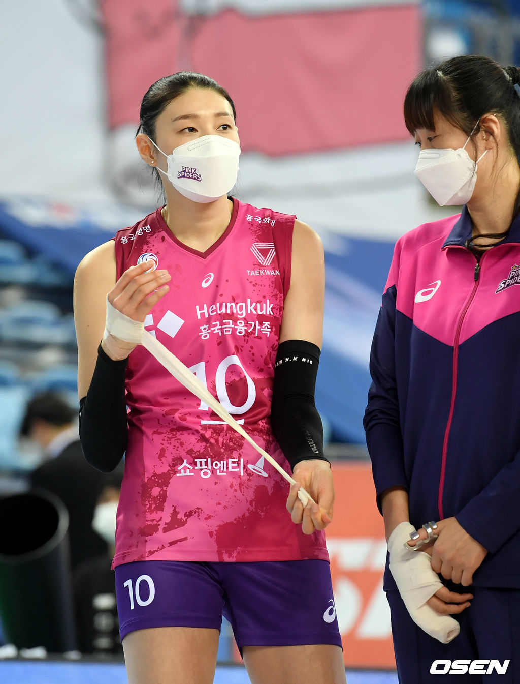 흥국생명 김연경이 붕대를 풀고 있다. /cej@osen.co.kr