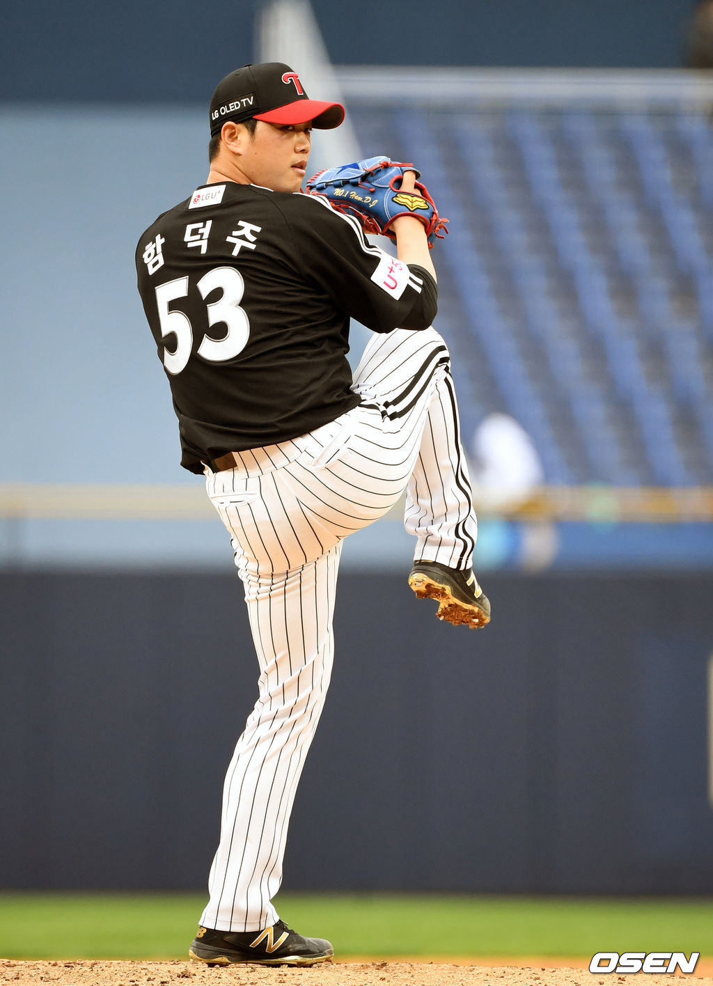 6회말 LG 함덕주가 역투하고 있다. /jpnews@osen.co.kr