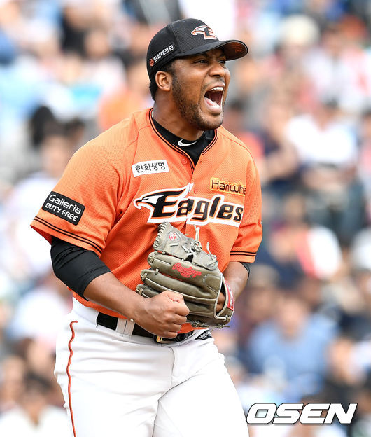 한화 선발 샘슨이 포효하고 있다. /dreamer@osen.co.kr