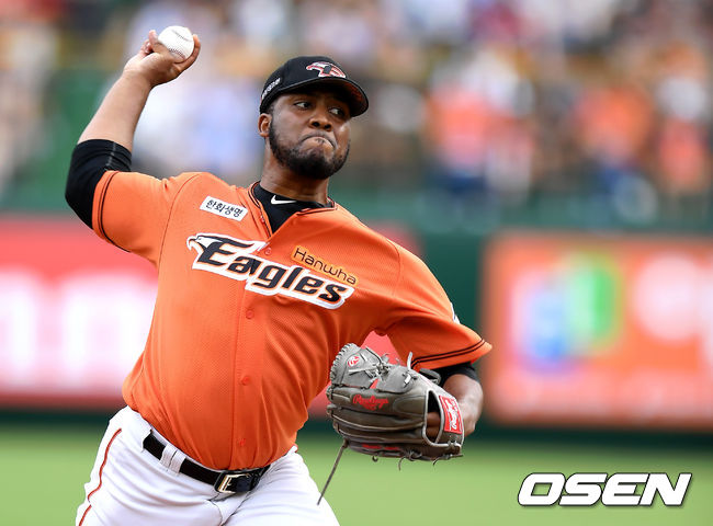 1회초 한화 샘슨이 역투하고 있다. / youngrae@osen.co.kr