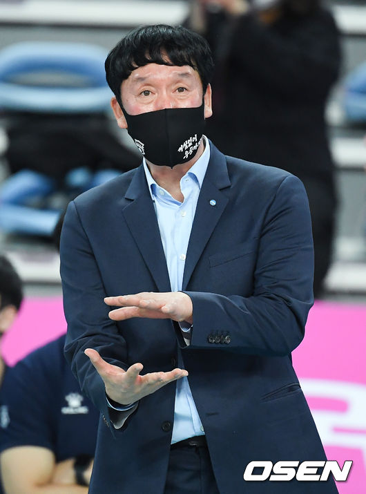 우리카드 신영철 감독.  / soul1014@osen.co.kr