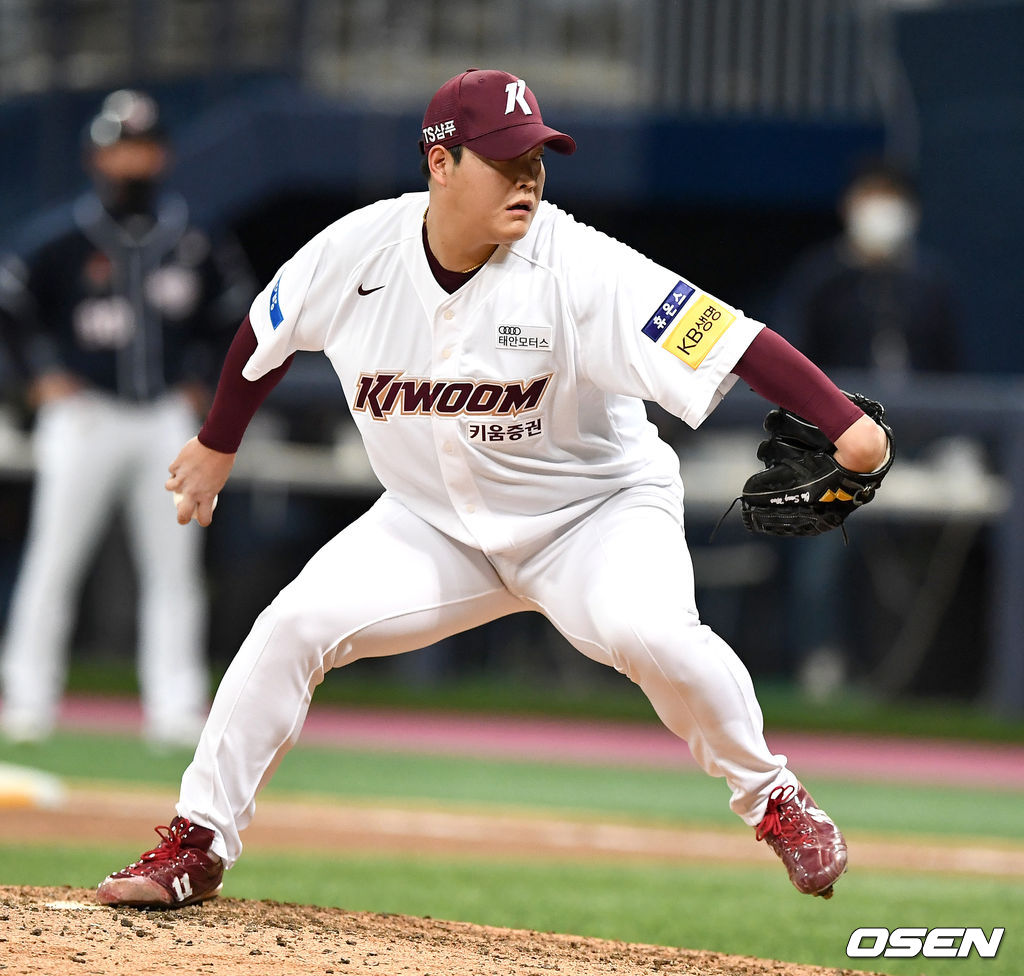 키움 투수 조상우가 힘차게 공을 뿌리고 있다. / dreamer@osen.co.kr