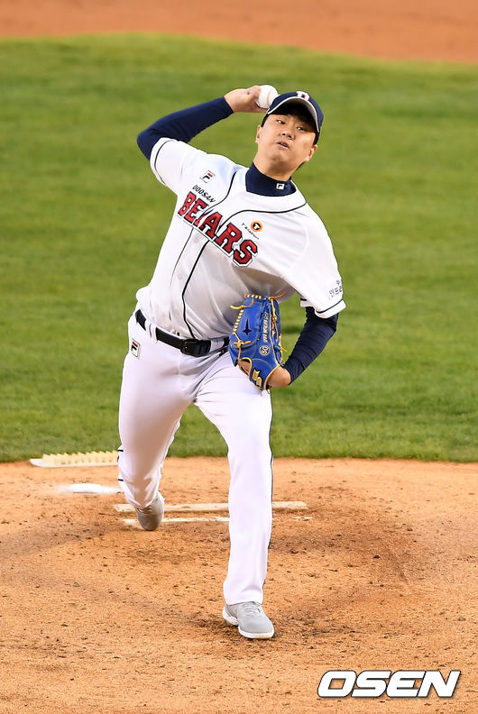 2회초 두산 이영하가 역투하고 있다. /youngrae@osen.co.kr