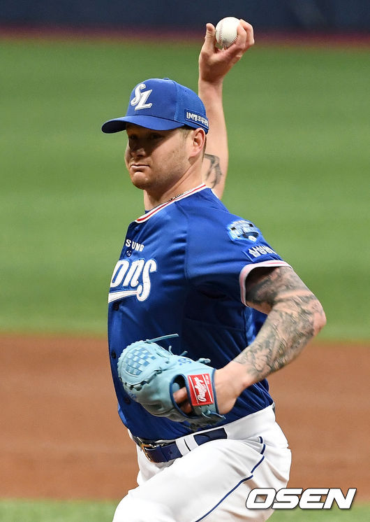 삼성 선발 라이블리가 힘차게 공을 뿌리고 있다. / dreamer@osen.co.kr