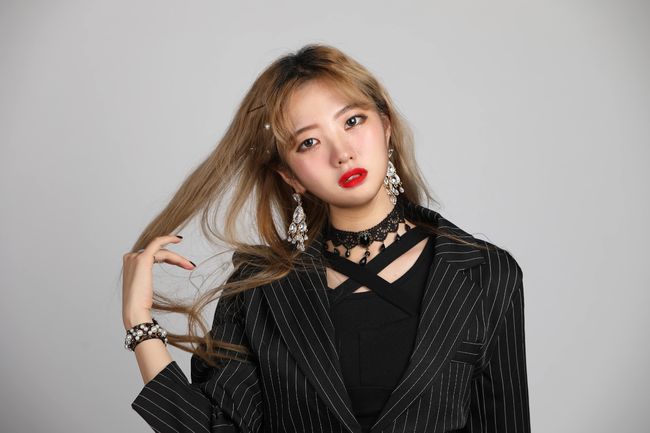 리즈엔터테인먼트 제공