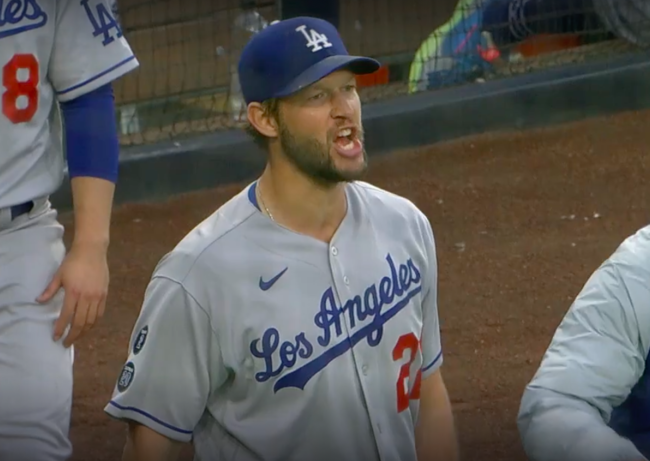 [사진] 프로파와 말싸움하는 커쇼 /MLB TV 중계화면