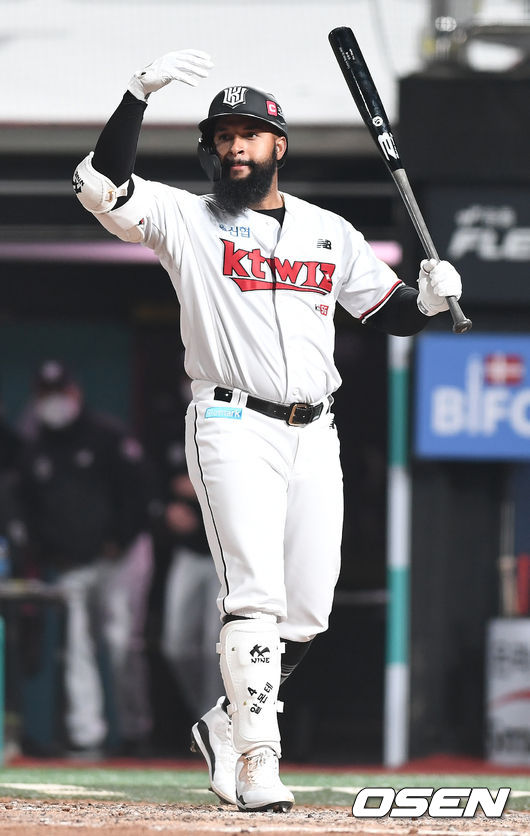 210407 KT 알몬테. / dreamer@osen.co.kr