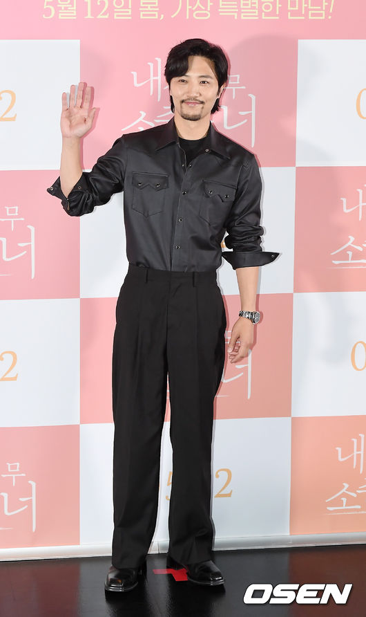 27일 오후 서울 광진구 건대 롯데시네마에서 영화 '내겐 너무 소중한 너' 언론배급시사회가 열렸다.  배우 진구가 포토타임을 갖고 있다. /youngrae@osen.co.kr