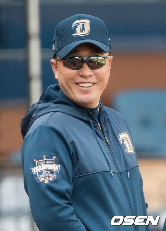 경기 앞서 NC 이동욱 감독이 미소 짓고 있다.   / soul1014@osen.co.kr