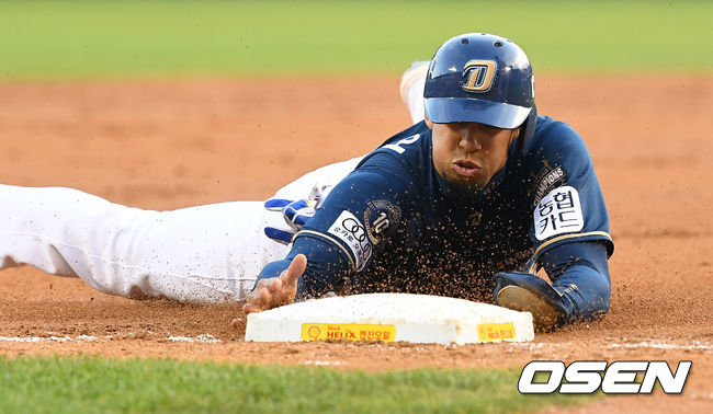 5회초 2사 1루에서 NC 박석민의 안타 때 1루주자 알테어가 3루로 쇄도하고 있다. /sunday@osen.co.kr