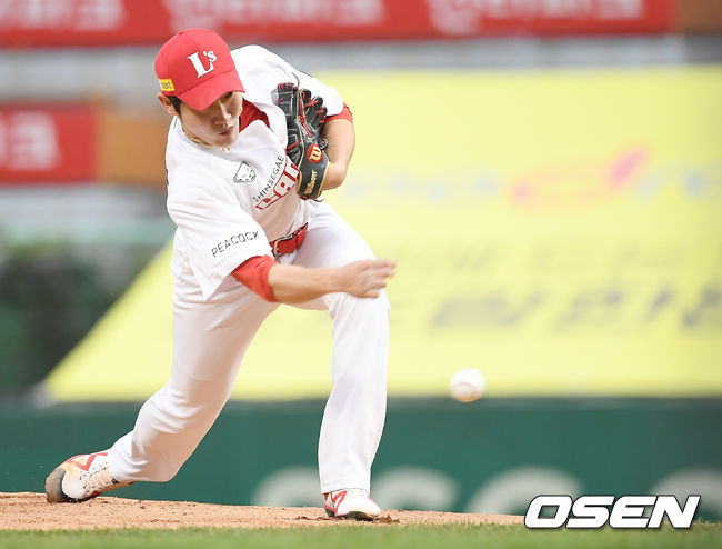 1회초 SSG 박종훈이 역투하고 있다./youngrae@osen.co.kr 