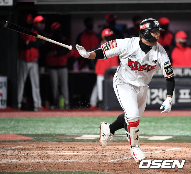 7회말 2사 2루에서 KT 강백호가 1타점 우전 적시타를 날리고 있다, /jpnews@osen.co.kr