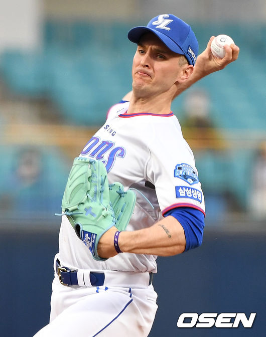 21일 오후 대구 삼성라이온즈파크에서 ‘2021 신한은행 SOL KBO리그’ 삼성 라이온즈와 SSG 랜더스의 경기가 열렸다.삼성 선발 뷰캐넌이 힘차게 공을 뿌리고 있다. / dreamer@osen.co.kr