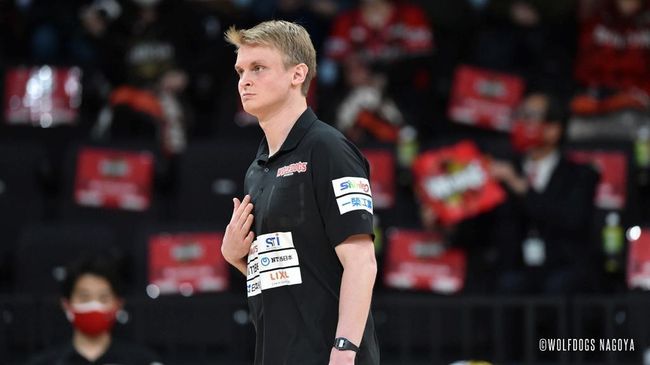 [사진] 대한항공 점보스 배구단은 4일 로베르토 산틸리 감독의 후임으로 지난 시즌 일본 나고야 울프독스 감독을 지낸 핀란드 출신의 토미 틸리카이넨(34)을 선임했다고 밝혔다. / 대한항공 제공