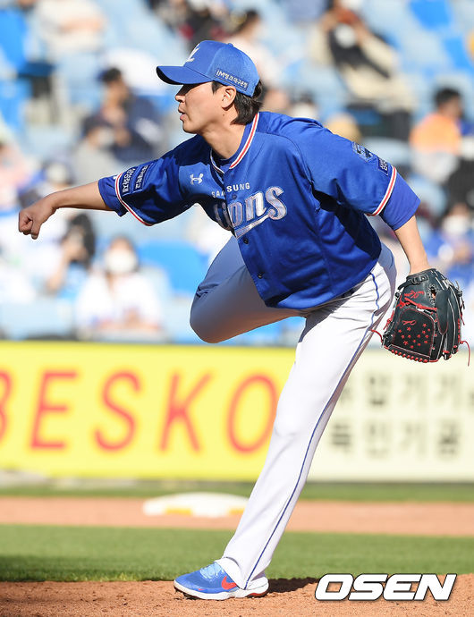 5일 오후 대전 한화생명이글스파크에서 '2021 신한은행 SOL KBO리그' 한화 이글스와 삼성 라이온즈의 경기가 열렸다.8회말 삼성 우규민이 역투하고 있다. /youngrae@osen.co.kr