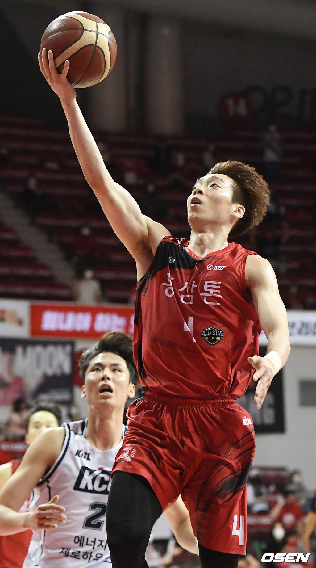 ‘2020-2021 현대모비스 프로농구’ 챔피언결정전 3차전, KGC 이재도가 속공에 성공하고 있다./ rumi@osen.co.kr
