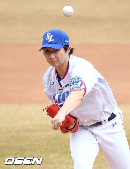 6일 대구 삼성라이온즈파크에서 삼성 라이온즈와 KT 위즈의 연습경기가 열렸다. 1회초 삼성 선발 최채흥이 공을 던지고 있다. /cej@osen.co.kr