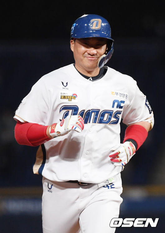5회말 NC 선두타자 김태군이 좌월 솔로 홈런을 날린 후 그라운드를 돌고 있다./rumi@osen.co.kr