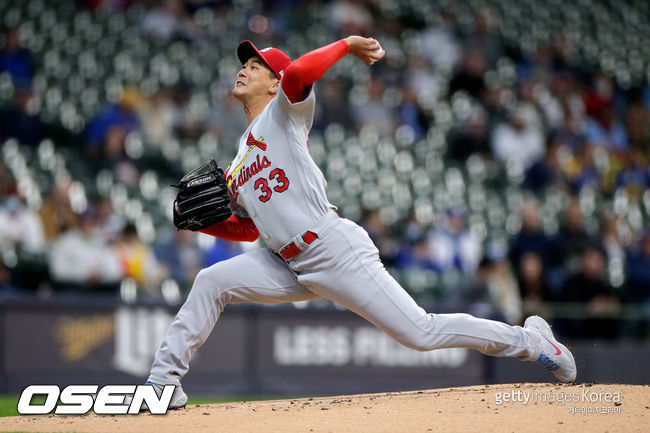 [사진] 세인트루이스 김광현이 17일(한국시간) 샌디에이고전에서 무실점 투구를 하고 있다.  ⓒGettyimages(무단전재 및 재배포 금지)