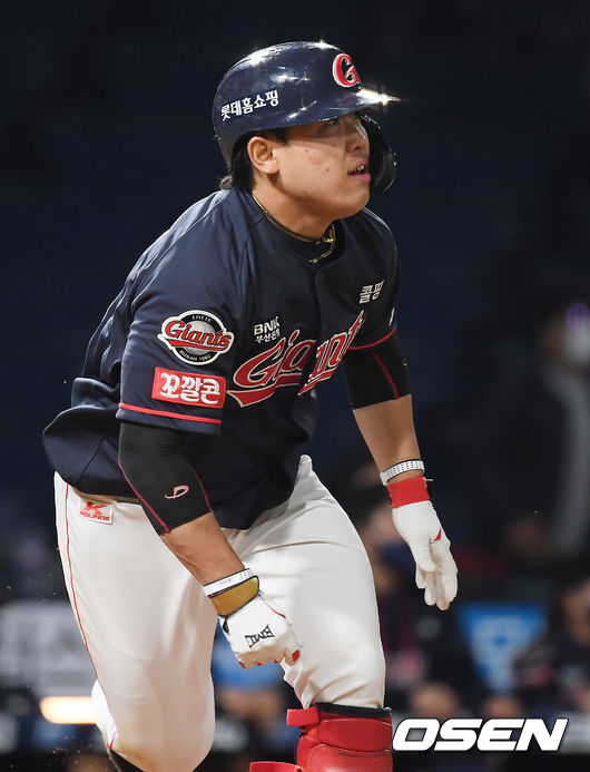 210406 롯데 지시완 /rumi@osen.co.kr