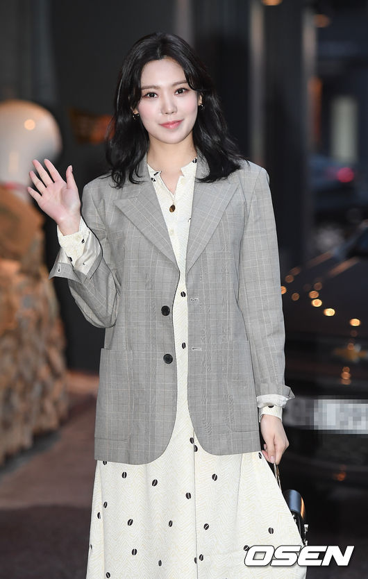 배우 박수아가 종방연 장소로 이동하고 있다./youngrae@osen.co.kr