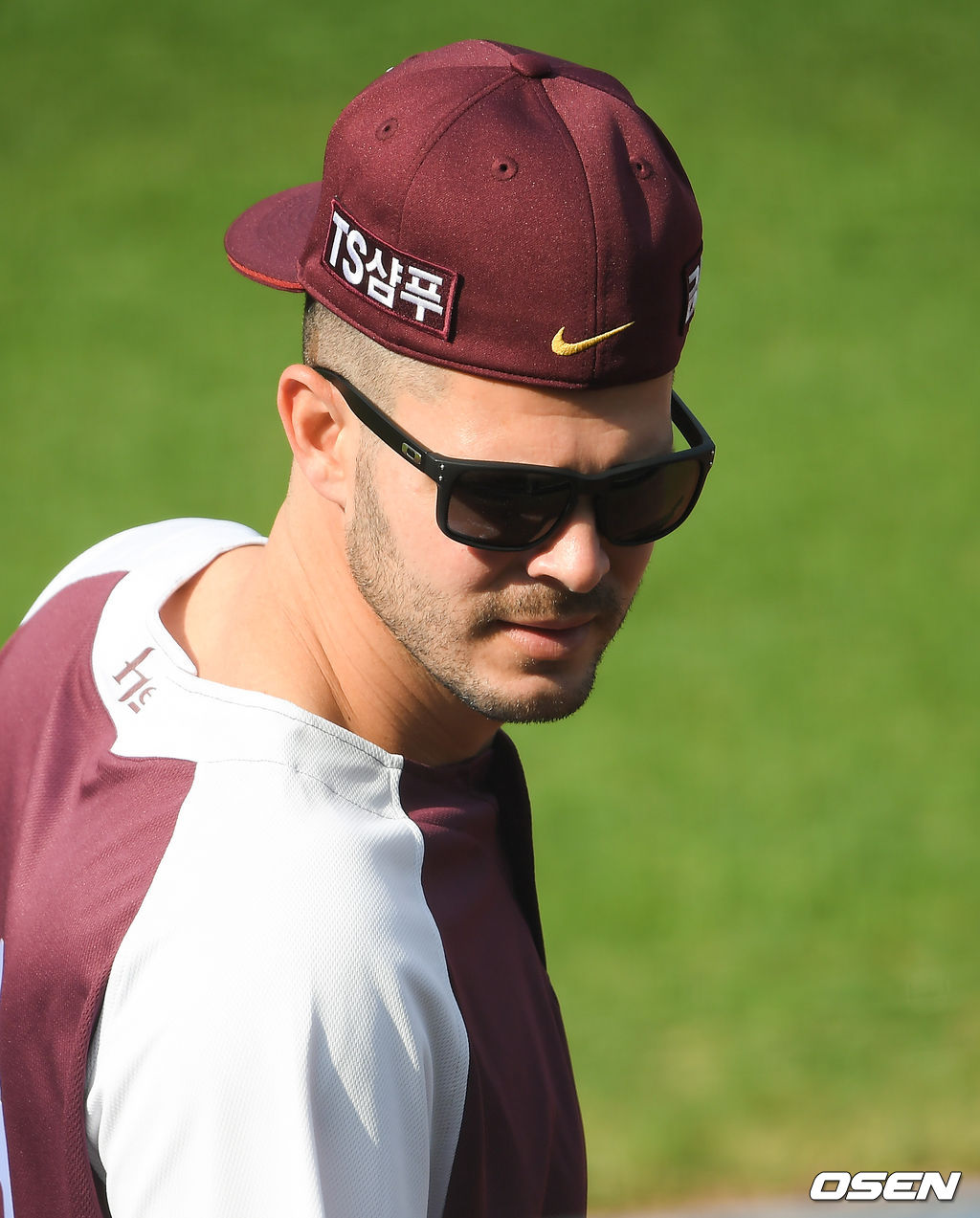 경기 앞두고 키움 브리검이 그라운드로 나서고 있다. / soul1014@osen.co.kr