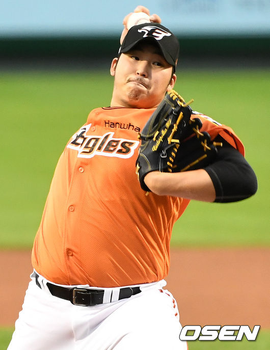 한화 선발 김민우가 힘차게 공을 뿌리고 있다. / dreamer@osen.co.kr