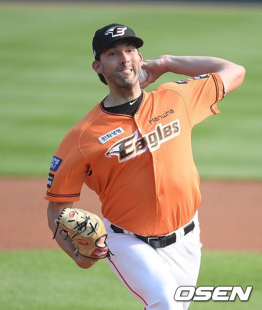 1회초 한화 선발투수 카펜터가 역투하고 있다.  / soul1014@osen.co.kr