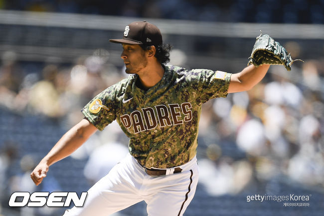 [사진] 24일(한국시간) 역투하는 샌디에이고 파드리스 다르빗슈 유. ⓒGettyimages(무단전재 및 재배포 금지)