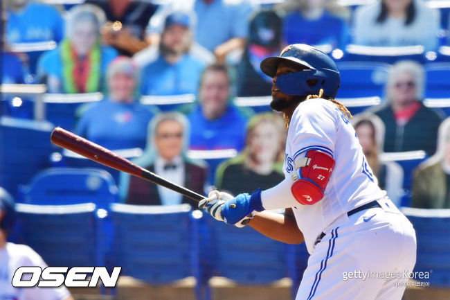 [사진] 토론토 게레로 주니어는 25일(한국시간) 탬파베이전에서 홈런 두 방을 추가했다. ⓒGettyimages(무단전재 및 재배포 금지)