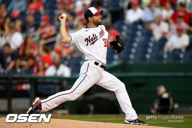[사진] 26일(한국시간) 역투하는 워싱턴 내셔널스 맥스 슈어저. ⓒGettyimages(무단전재 및 재배포 금지)