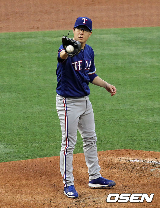 [OSEN=애너하임, 이사부 통신원]양현종이 투구를 준비하고 있다. /lsboo@osen.co.kr