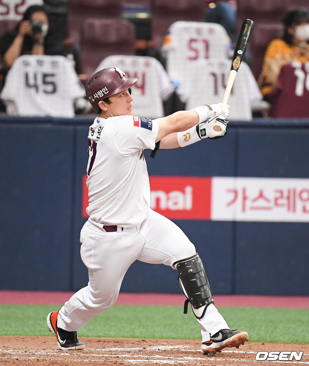 3회말 2사 키움 박동원이 2루타를 날리고 있다. / soul1014@osen.co.kr