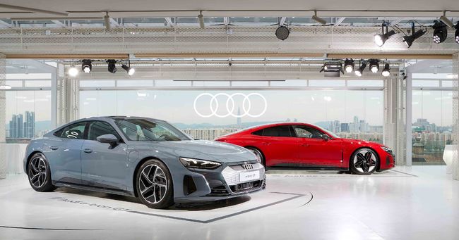 아우디 e-트론 GT와 RS e-트론 GT.