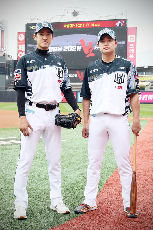 [사진] KT 위즈가 호국보훈의 달을 맞아 6월 4일(금) 롯데와의 홈경기에서 밀리터리 유니폼을 선보인다. / KT 제공