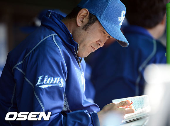 카도쿠라 켄 코치 / youngrae@osen.co.kr