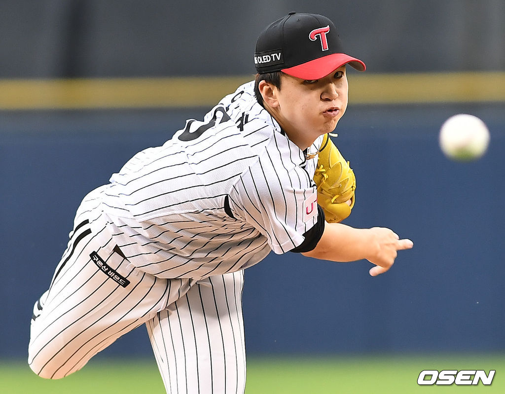 LG 선발 이민호가 힘차게 공을 뿌리고 있다. 2021.05.29 / dreamer@osen.co.kr