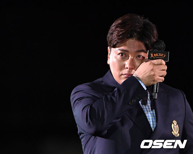 김태균이 은퇴사를 하며 울먹이고 있다. 2021.05.29 /jpnews@osen.co.kr