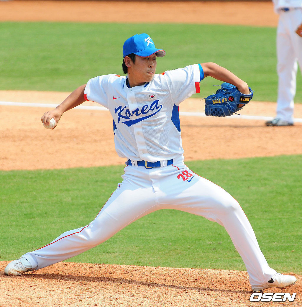 [OSEN=DB] 2008 베이징올림픽에 출전한 윤석민이 역투하고 있다. /photo@osen.co.kr