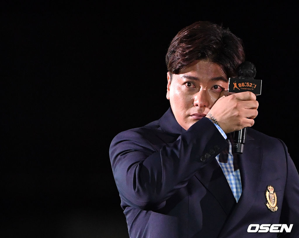 김태균이 은퇴사를 하며 울먹이고 있다. 2021.05.29 /jpnews@osen.co.kr