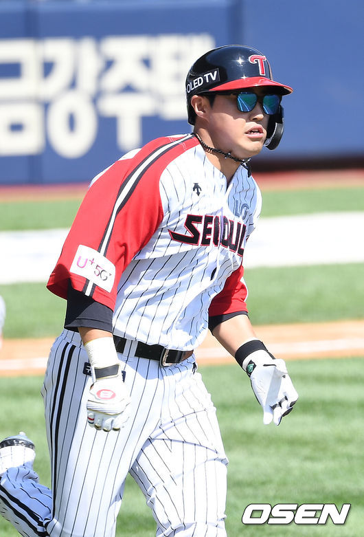 2회말 2사 만루 LG 채은성이 3타점 싹쓸이 적시타를 날리고 있다. 2021.05.30 / rumi@osen.co.kr