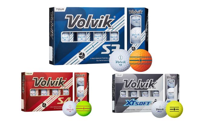 위에서부터 시계방향으로 Tour S3 V-FOCUS, NEW XT SOFT, Tour S4 V-FOCUS 골프공. 